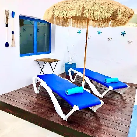 Luxury Sea Front Iii 公寓 *