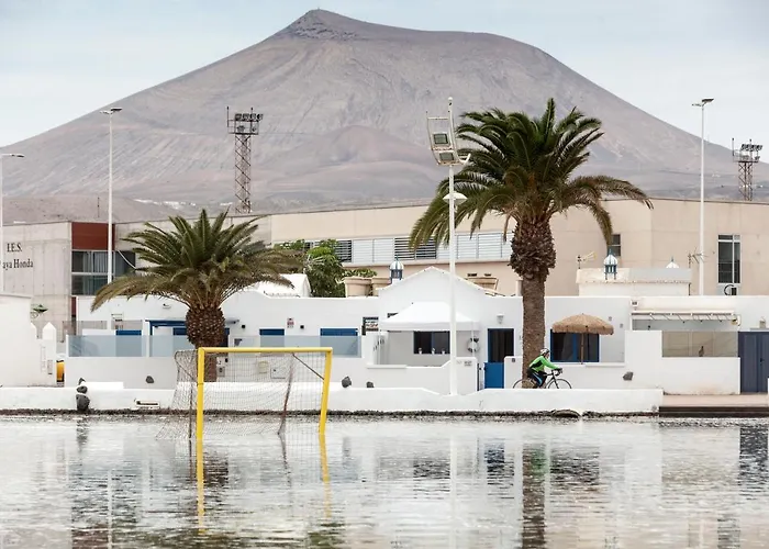 Luxury Sea Front Iii *