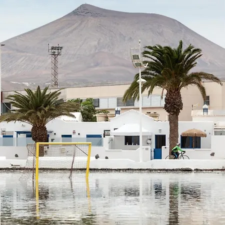 Luxury Sea Front Iii *