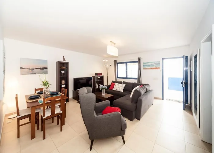 Luxury Sea Front Iii Апартаменты *