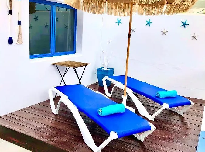 Luxury Sea Front Iii Апартаменты *